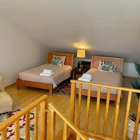 펜션 Cina Beach House Atalaia (Lisbon)